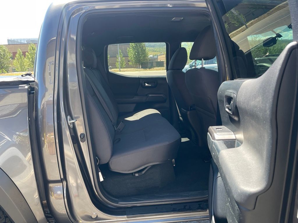 2017 Toyota Tacoma TRD Off Road - Photo 19