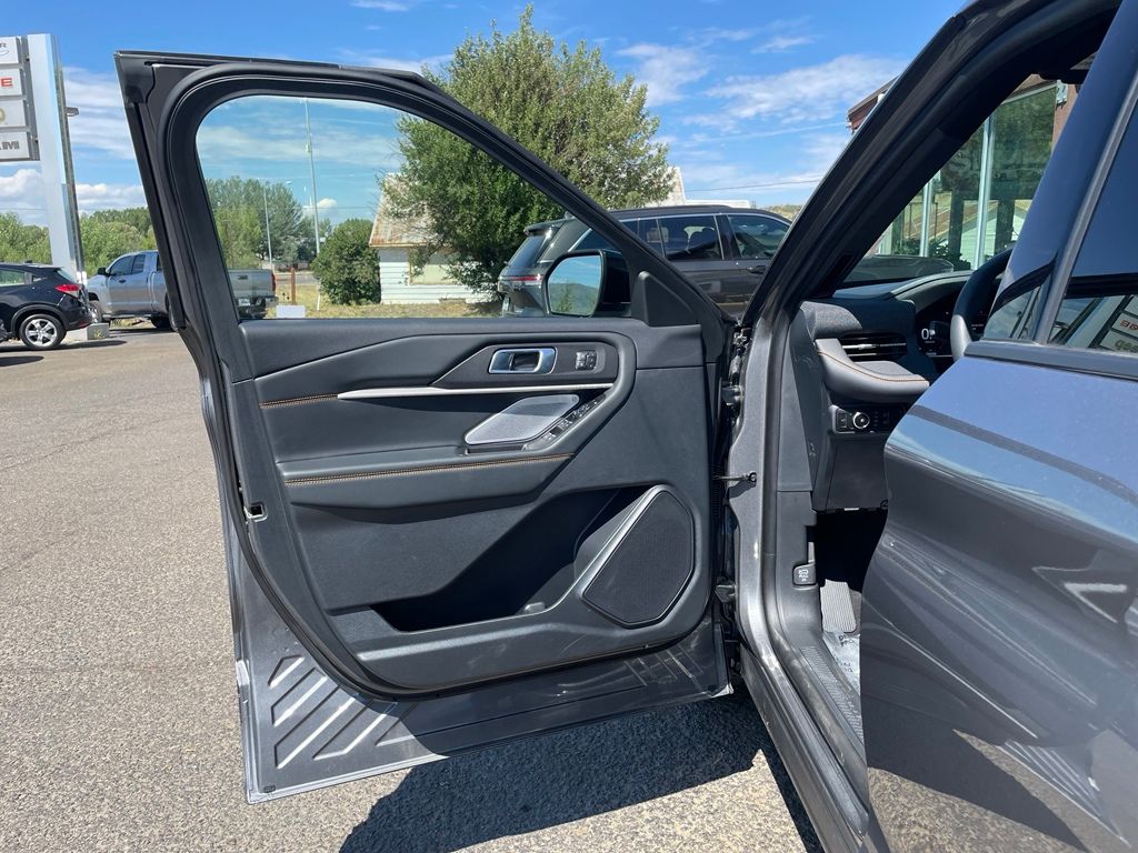2026 Ford Explorer Tremor - Photo 13