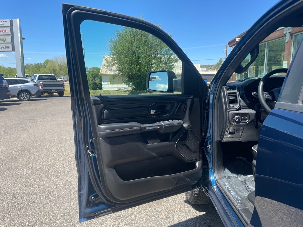 2023 RAM Ram 1500 Pickup Limited - Photo 15