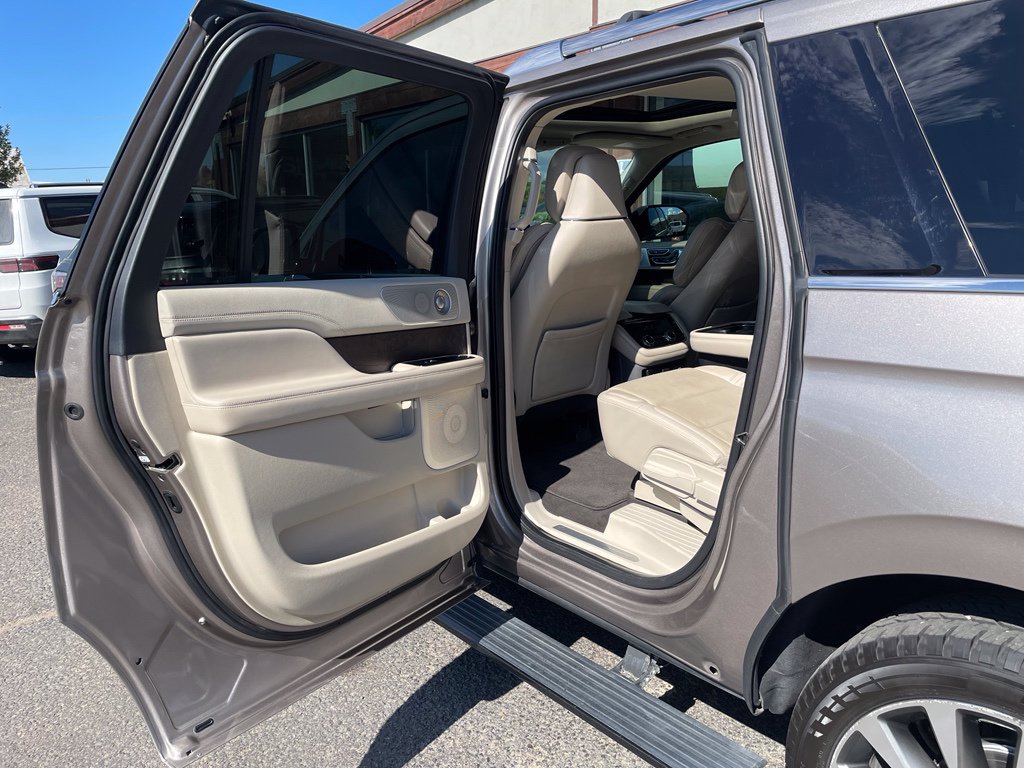 2020 Lincoln Navigator Reserve L - Photo 14