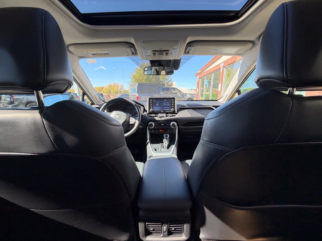 2019 Toyota RAV4 XLE Premium - Photo 24
