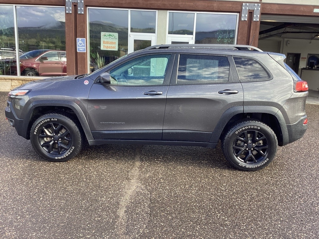 Used 2017 Jeep Cherokee Trailhawk with VIN 1C4PJMBS2HW609259 for sale in Steamboat Springs, CO