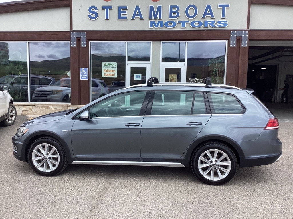 Used 2018 Volkswagen Golf Alltrack Alltrack SE with VIN 3VWH17AUXJM756053 for sale in Steamboat Springs, CO