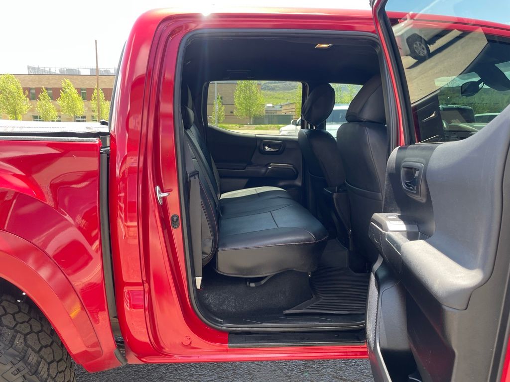 2022 Toyota Tacoma TRD Sport - Photo 19