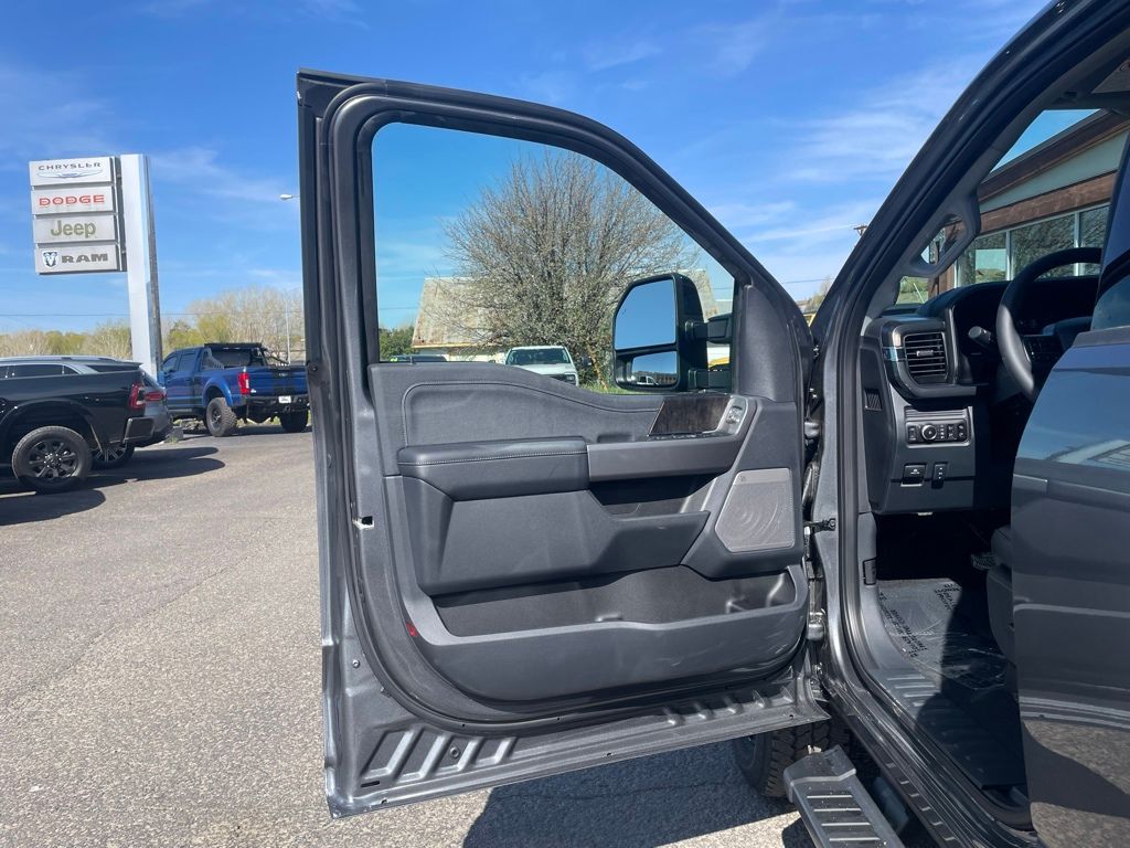 2026 Ford F-350 Super Duty Lariat - Photo 16