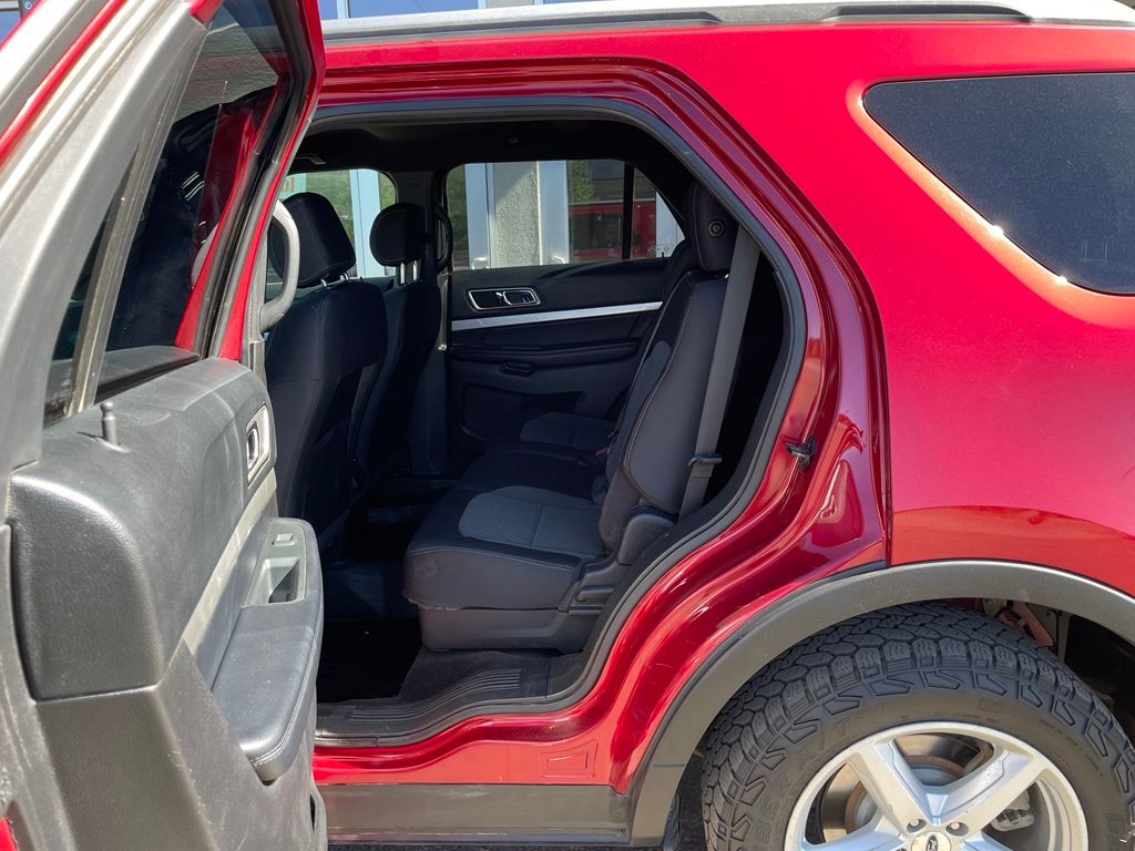 2017 Ford Explorer XLT - Photo 15