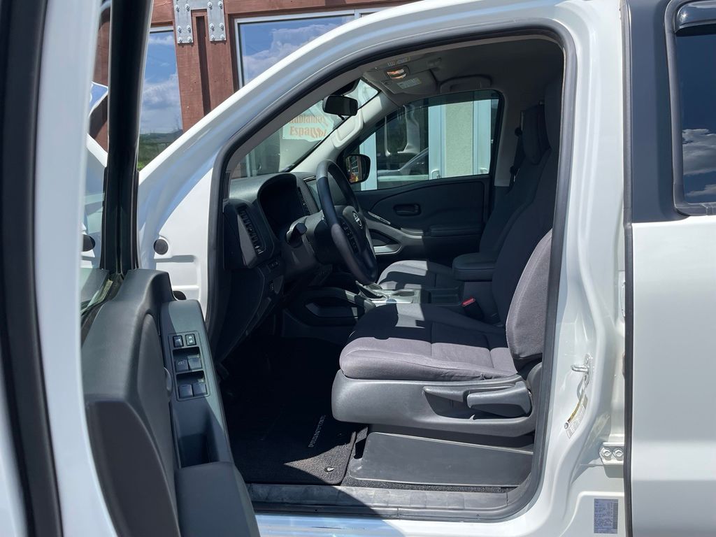 2024 Nissan Frontier S - Photo 13