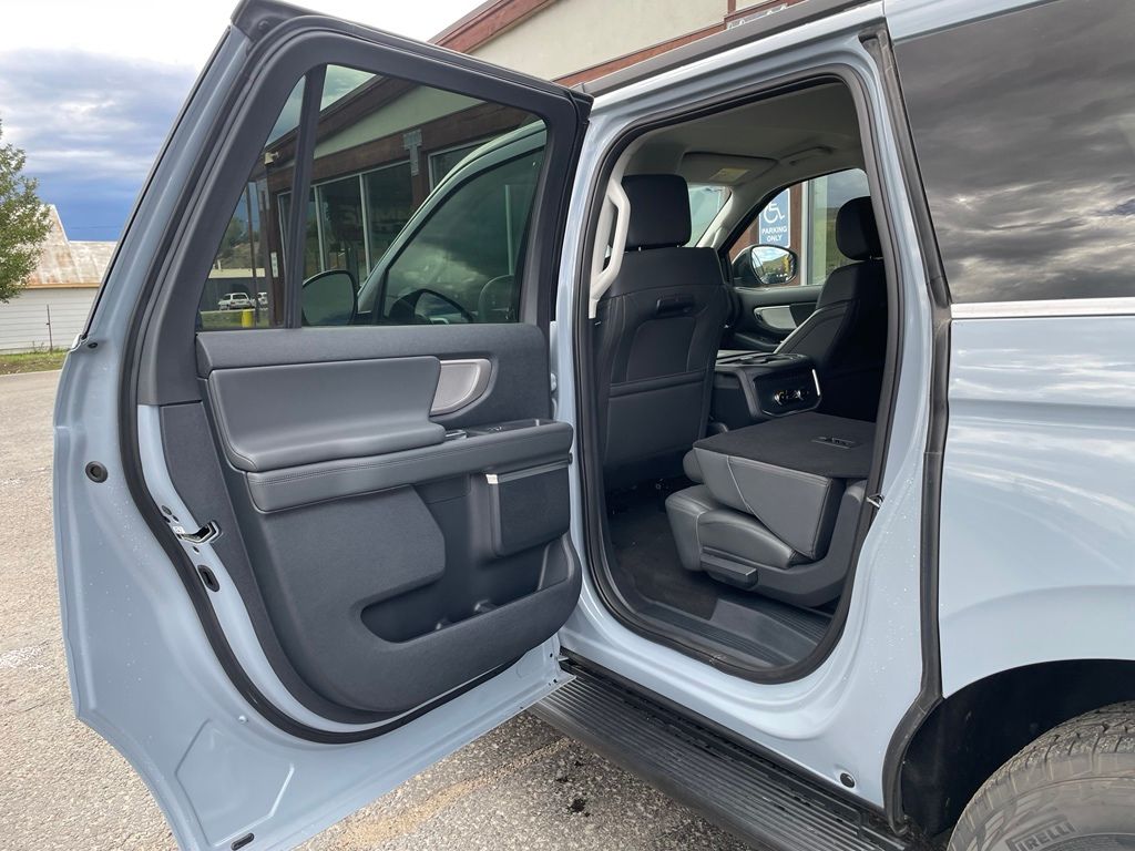 2026 Ford Expedition MAX Active - Photo 15