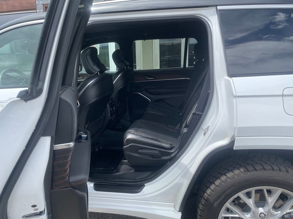2021 Jeep Grand Cherokee L Summit - Photo 16