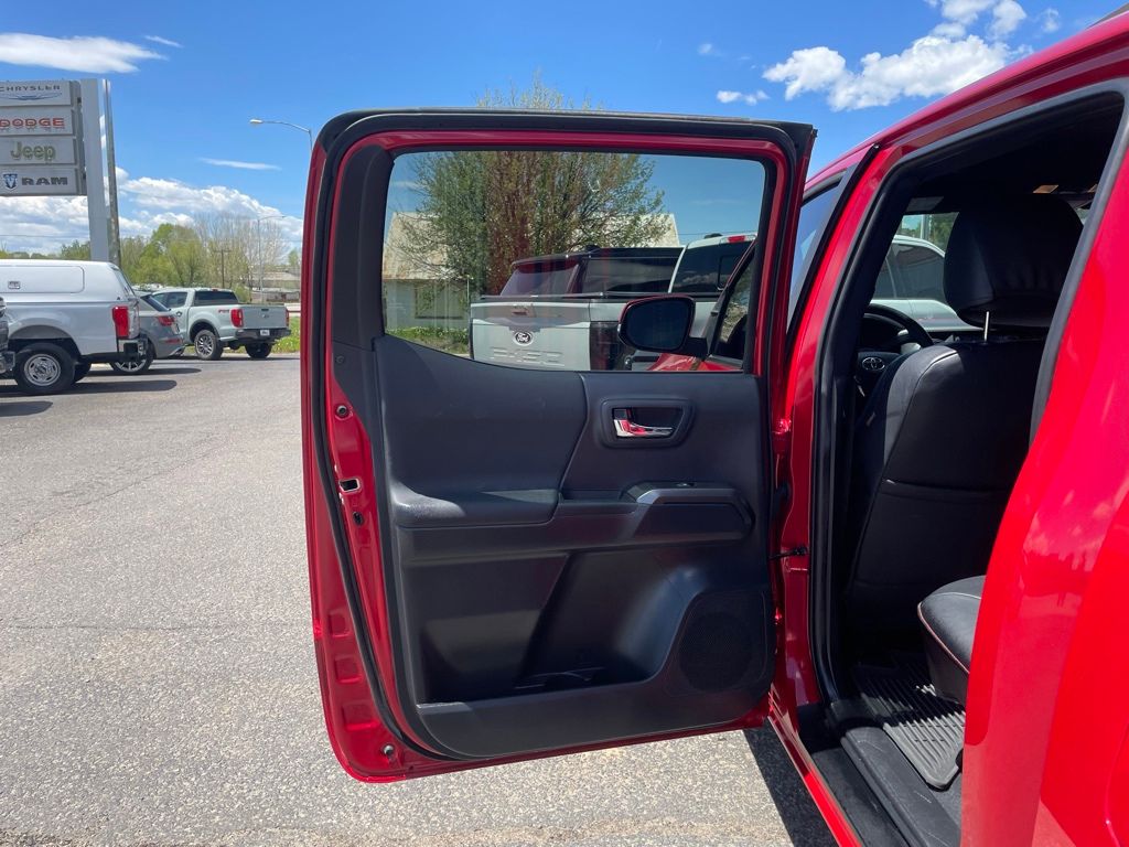 2022 Toyota Tacoma TRD Sport - Photo 17