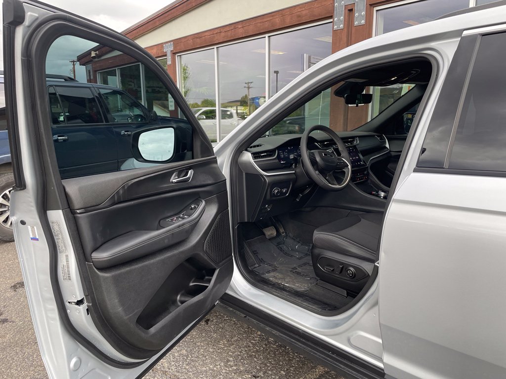 2025 Jeep Grand Cherokee L Laredo - Photo 10