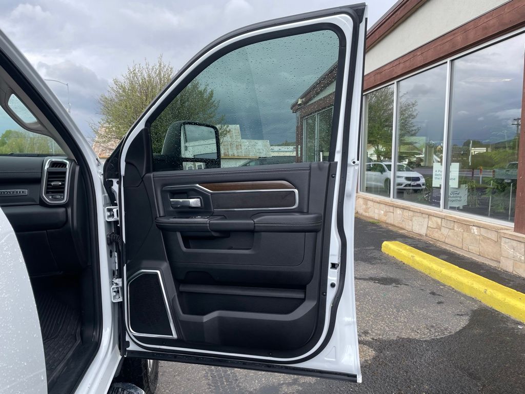 2024 RAM Ram 2500 Pickup Laramie - Photo 23