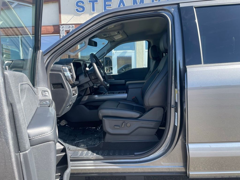 2026 Ford F-350 Super Duty Lariat - Photo 15