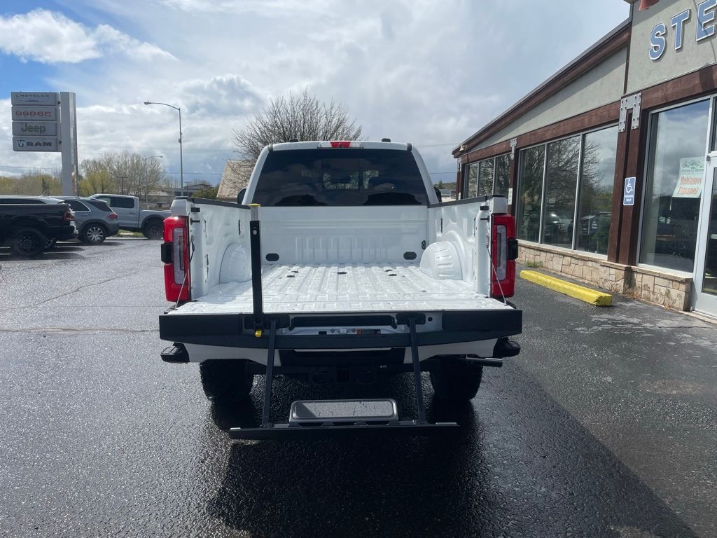 2026 Ford F-250 Super Duty Platinum - Photo 10