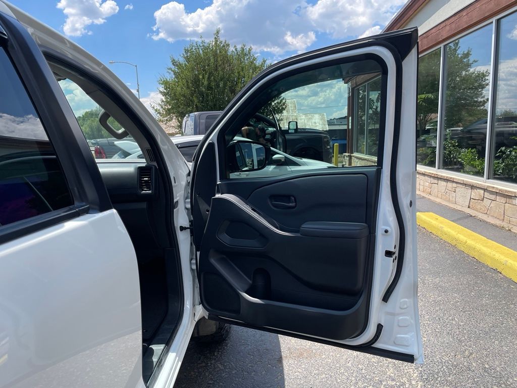 2024 Nissan Frontier S - Photo 23