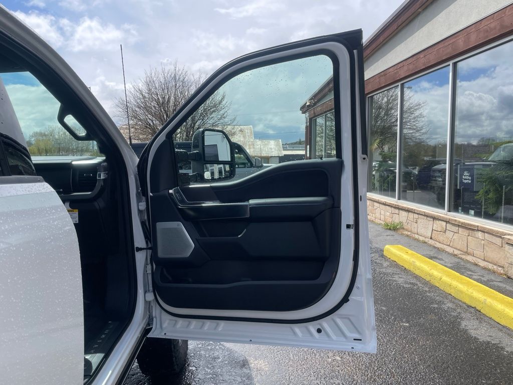 2026 Ford F-250 Super Duty Platinum - Photo 26