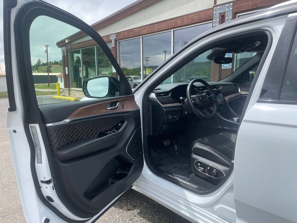 2021 Jeep Grand Cherokee L Summit - Photo 12