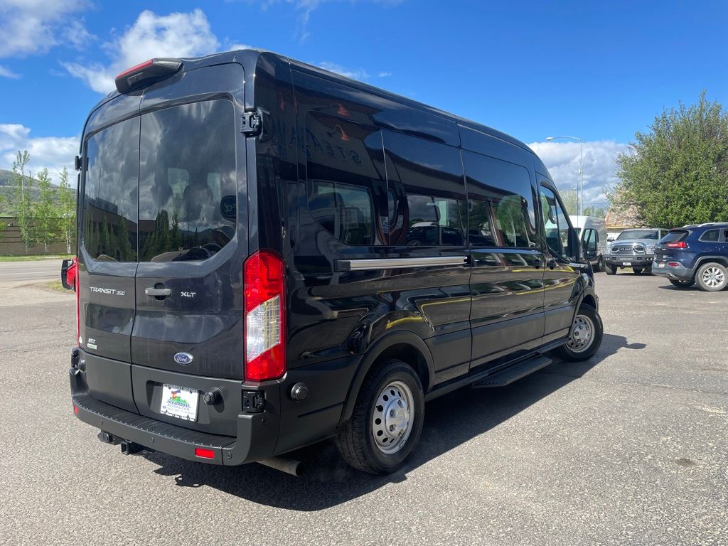 2020 Ford Transit Passenger Van XLT - Photo 10