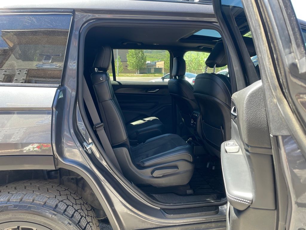 2023 Jeep Grand Cherokee L Altitude - Photo 19