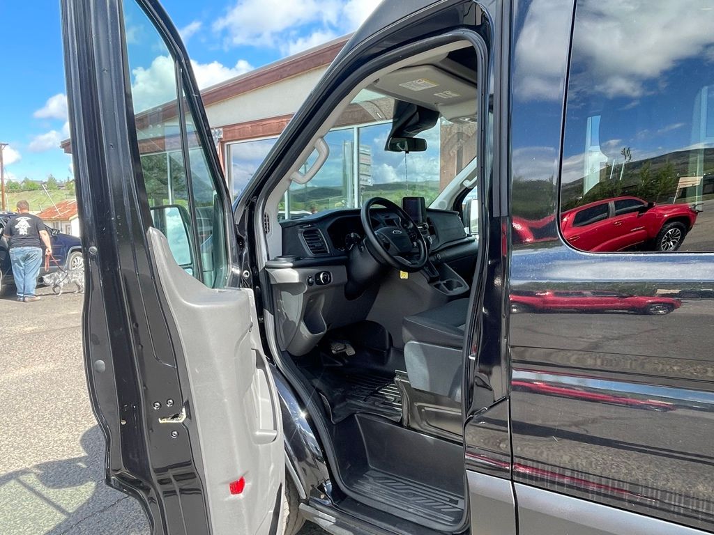 2020 Ford Transit Passenger Van XLT - Photo 13