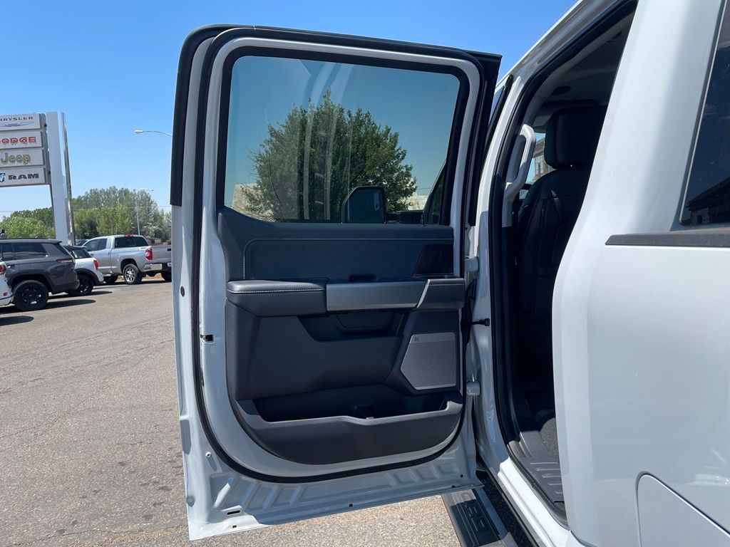 2026 Ford F-350 Super Duty Lariat - Photo 16