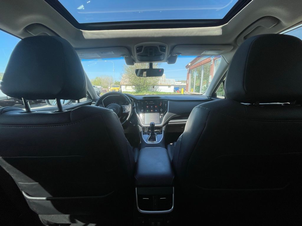 2022 Subaru Outback Limited - Photo 8