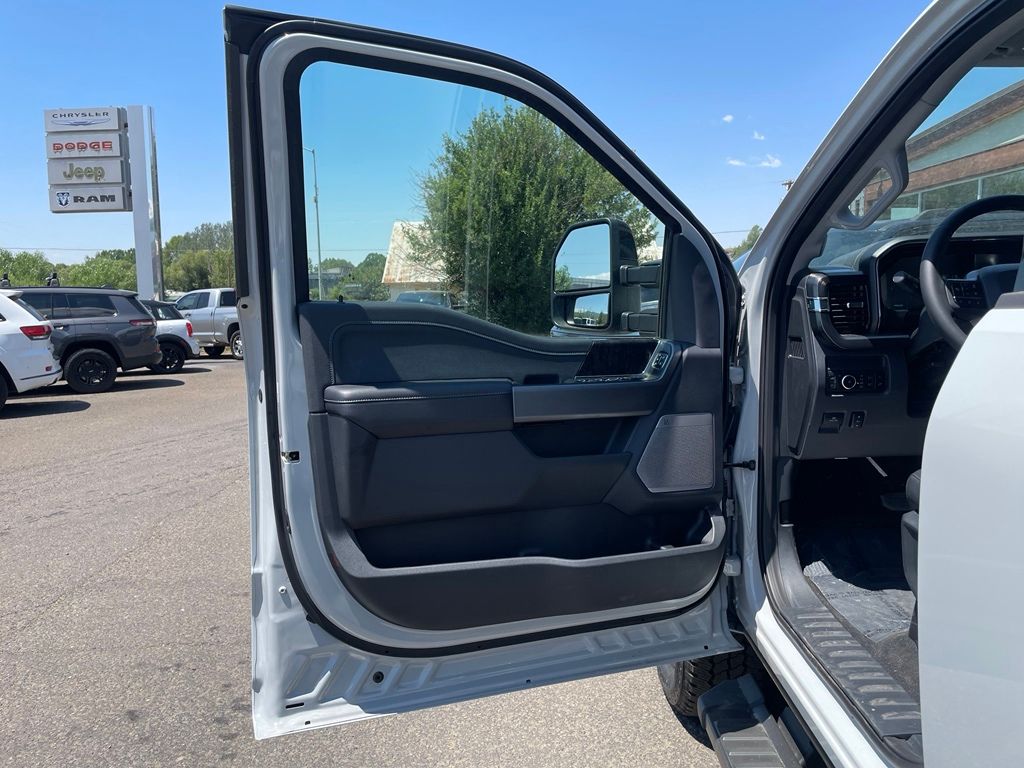 2026 Ford F-350 Super Duty Lariat - Photo 12