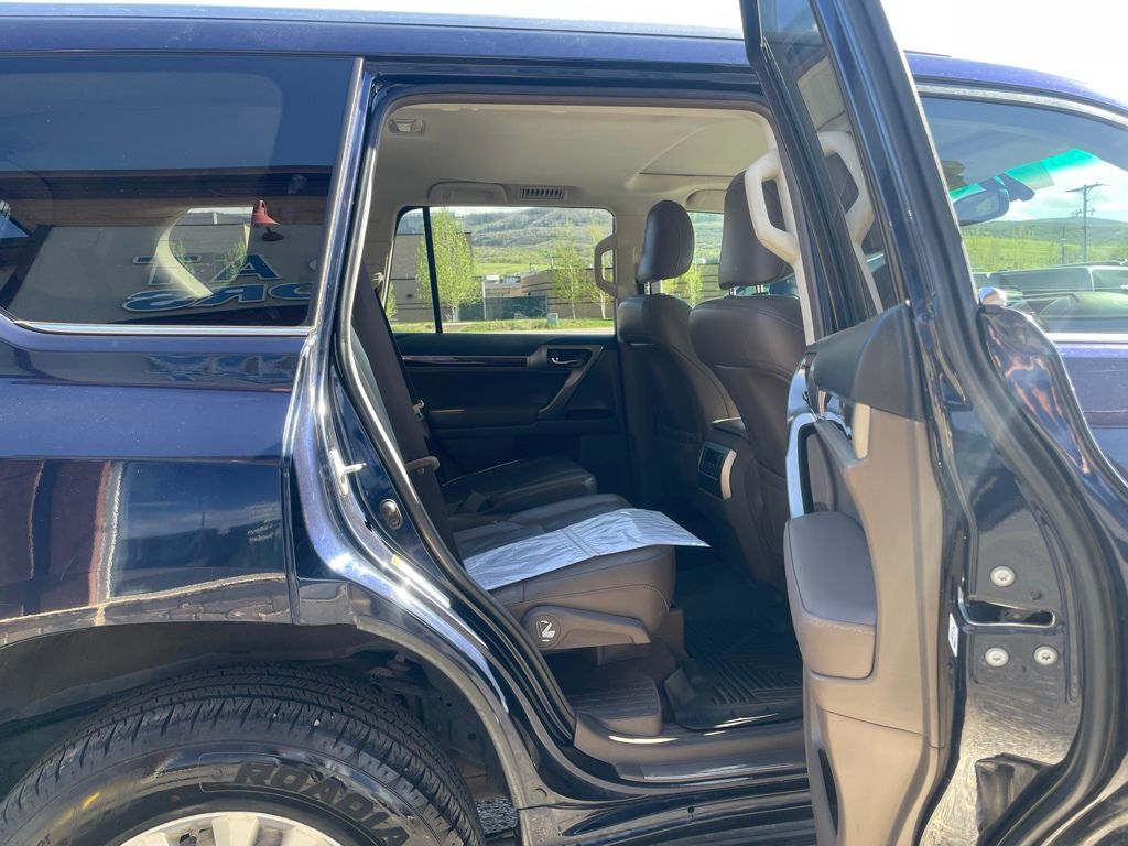 2018 Lexus GX Base - Photo 17