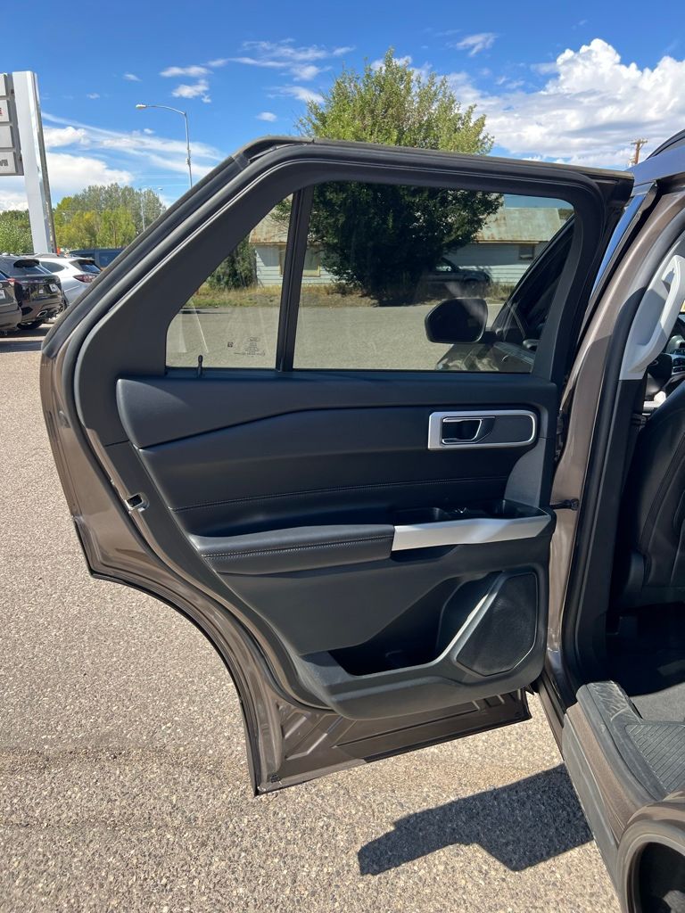 2021 Ford Explorer XLT - Photo 13