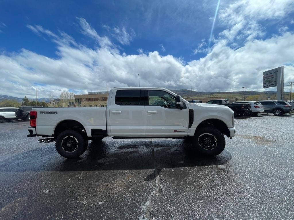 2026 Ford F-250 Super Duty Platinum - Photo 12