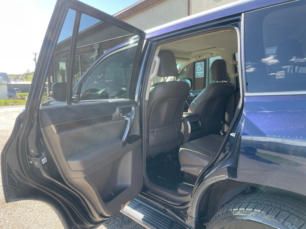 2018 Lexus GX Base - Photo 14