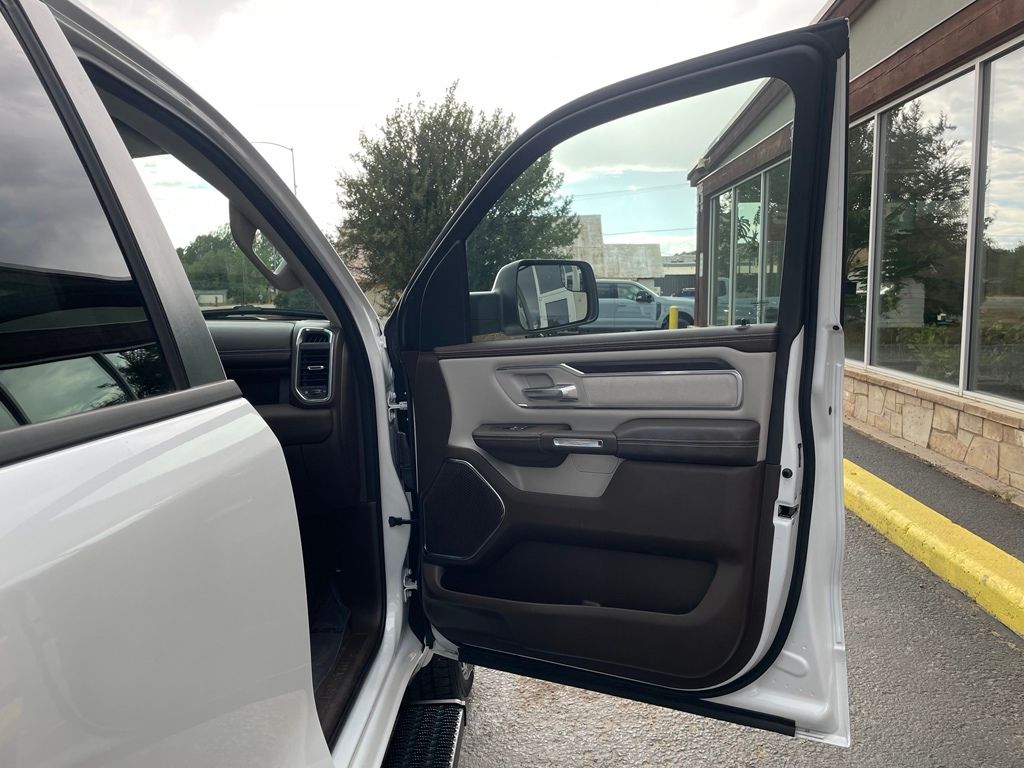 2025 RAM Ram 1500 Pickup Laramie - Photo 23