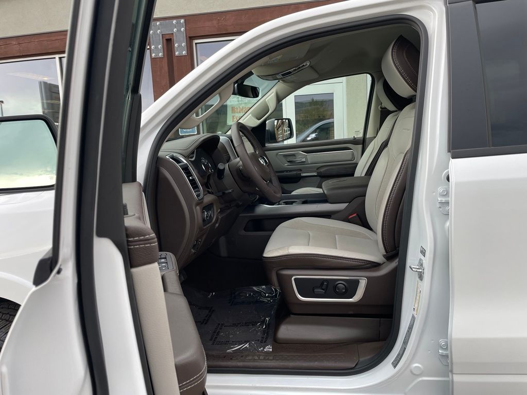 2025 RAM Ram 1500 Pickup Laramie - Photo 13