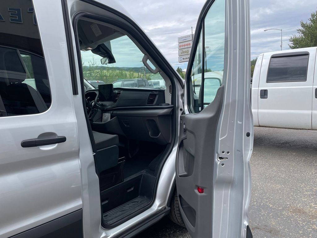 2026 Ford Transit Passenger Van XL - Photo 21