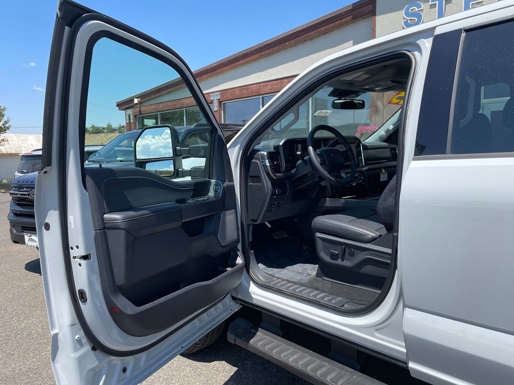 2026 Ford F-350 Super Duty Lariat - Photo 11