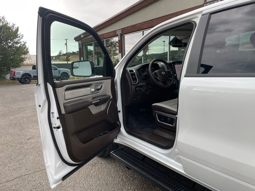 2025 RAM Ram 1500 Pickup Laramie - Photo 12