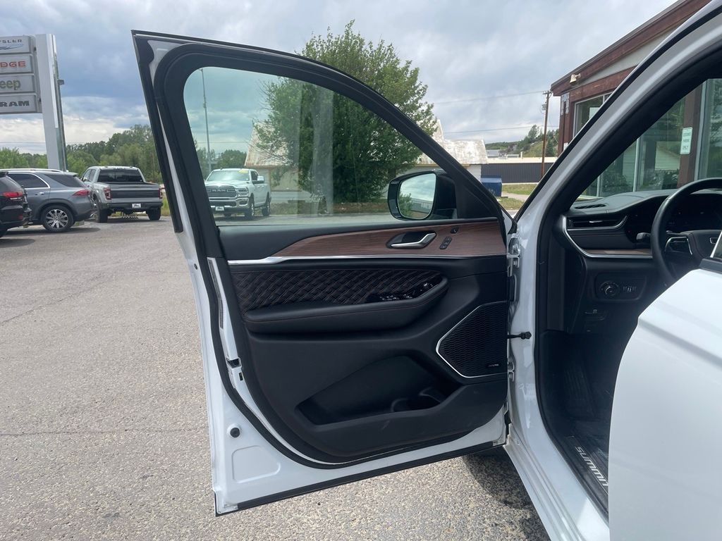 2021 Jeep Grand Cherokee L Summit - Photo 14