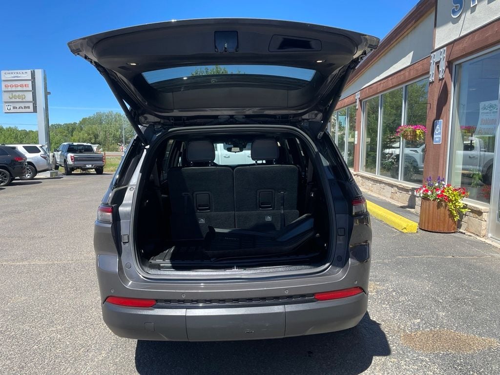 2023 Jeep Grand Cherokee L Altitude - Photo 7