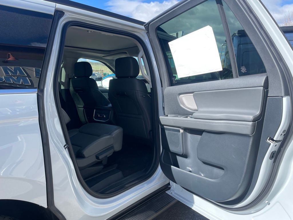 2026 Ford Expedition MAX Active - Photo 18