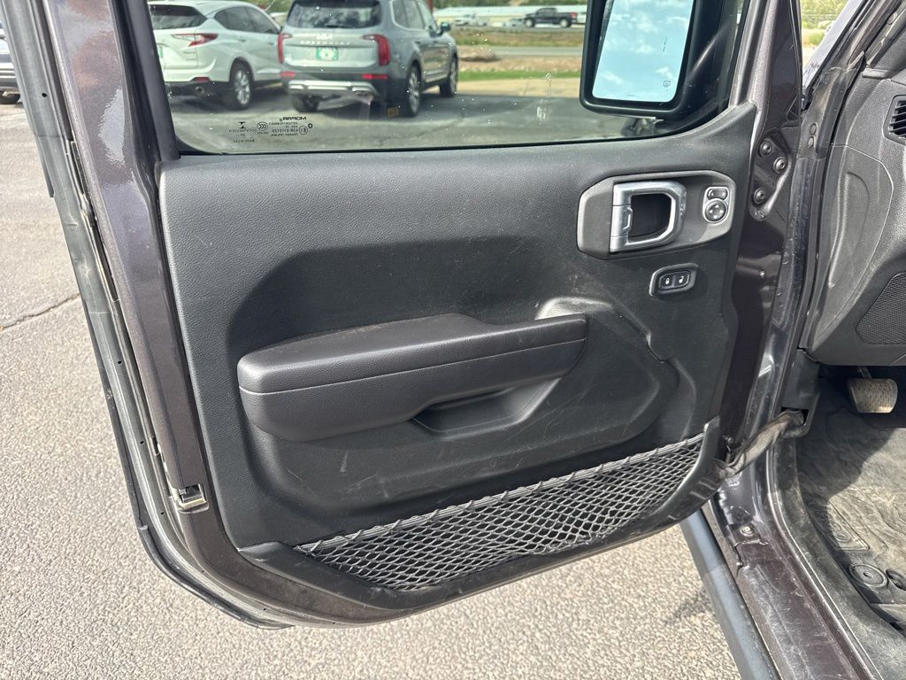 2021 Jeep Wrangler Rubicon - Photo 11