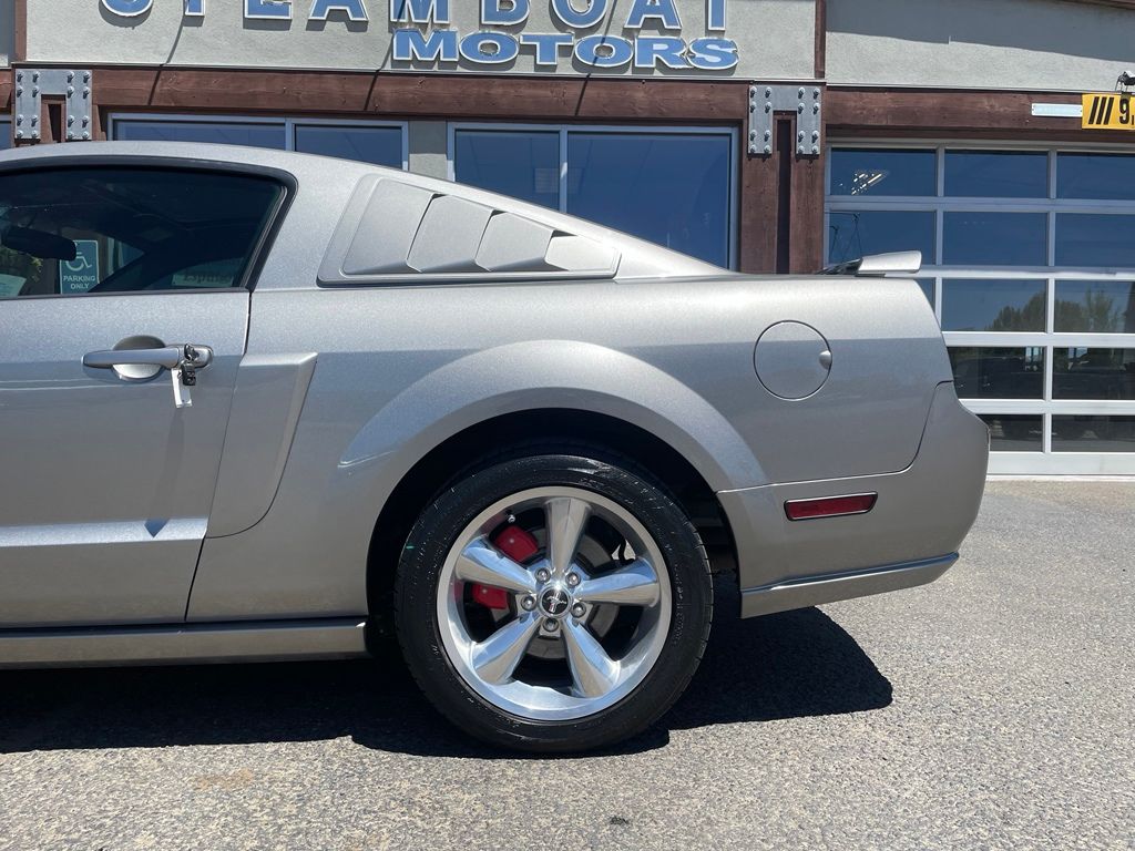 2009 Ford Mustang GT Premium - Photo 4