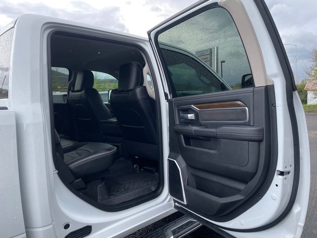 2024 RAM Ram 2500 Pickup Laramie - Photo 18