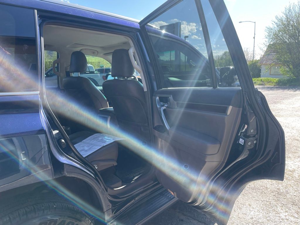 2018 Lexus GX Base - Photo 18
