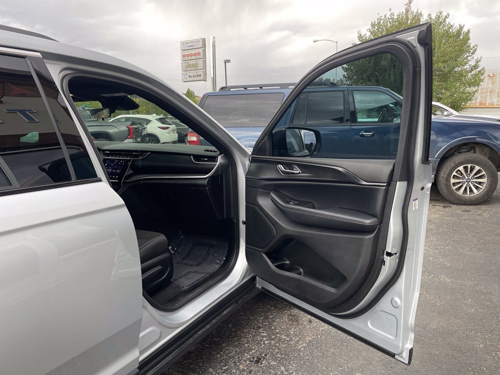 2025 Jeep Grand Cherokee L Laredo - Photo 19