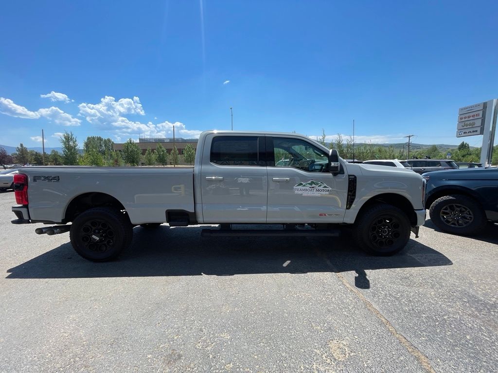 2026 Ford F-350 Super Duty Lariat - Photo 9