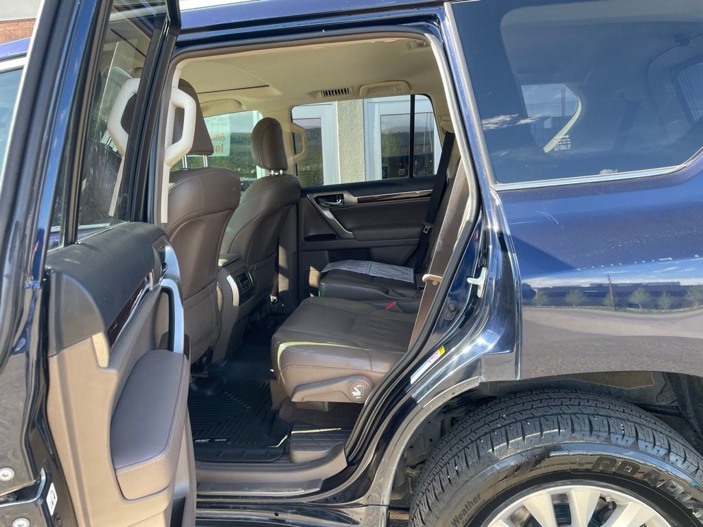 2018 Lexus GX Base - Photo 15