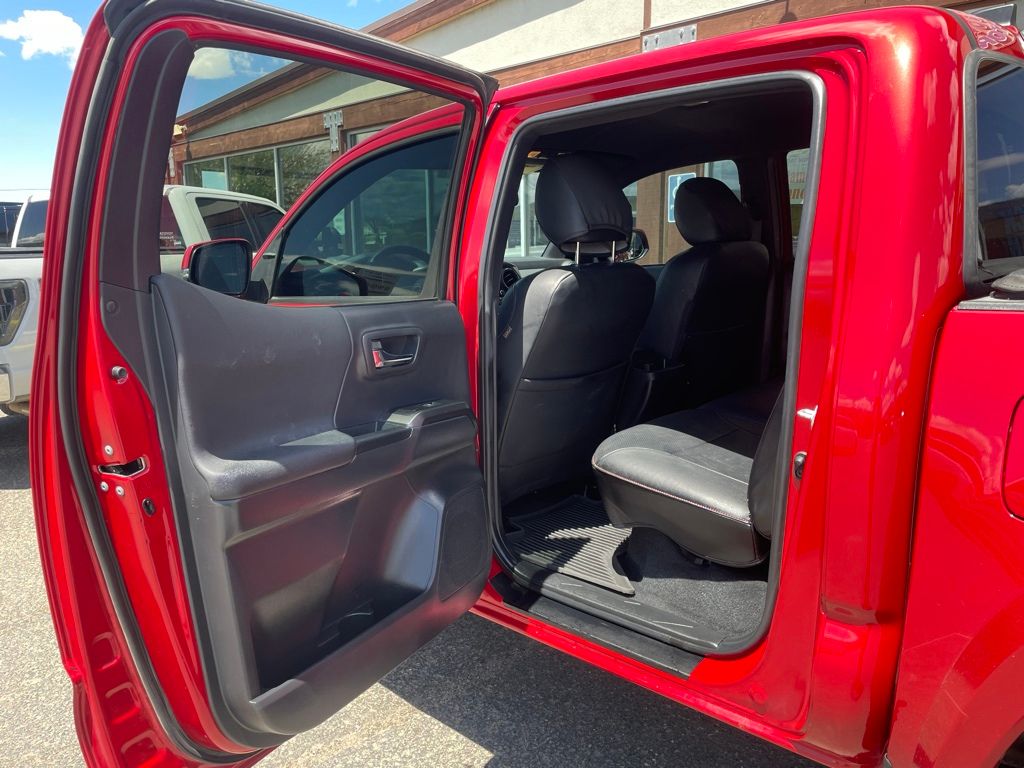 2022 Toyota Tacoma TRD Sport - Photo 15