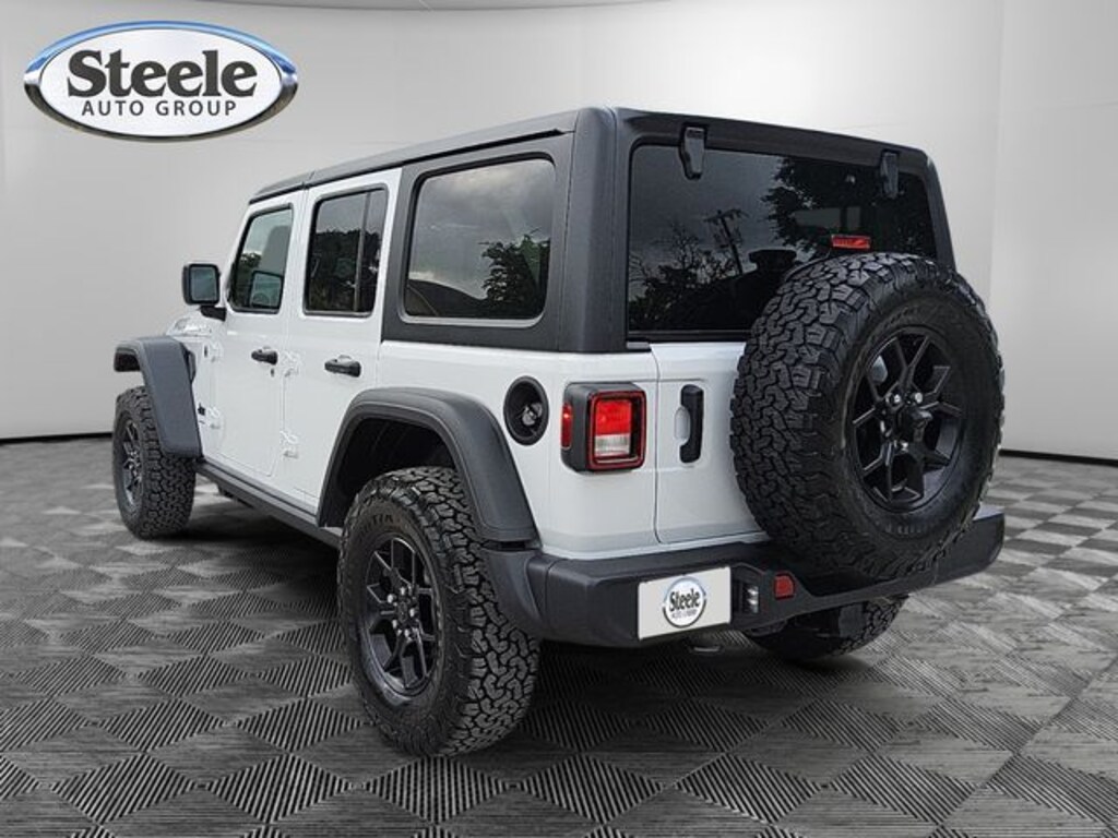 New 2026 Jeep Wrangler 4-DOOR WILLYS Sport Utility
