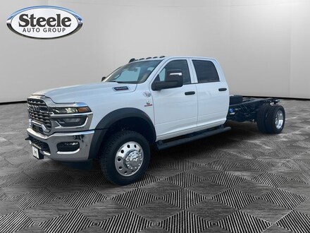 2026 Ram 4500 TRADESMAN CHASSIS CREW CAB 4X4 84' CA Pickup