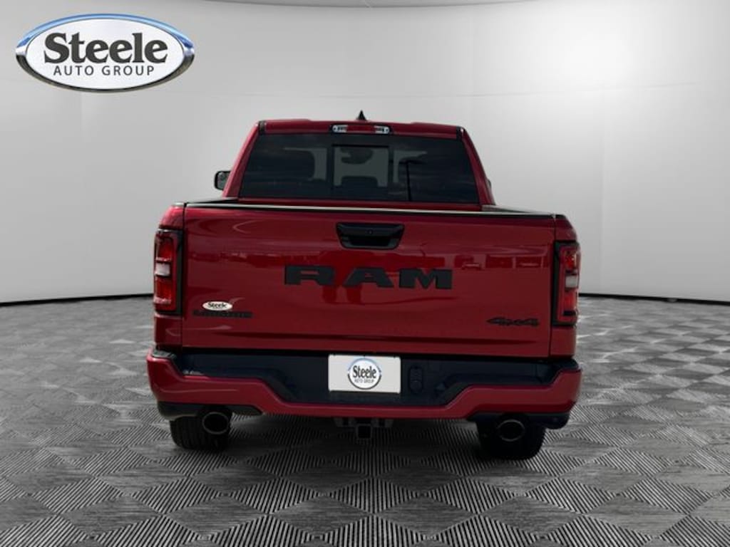 New 2026 Ram 1500 LARAMIE CREW CAB 4X4 5'7 BOX Pickup